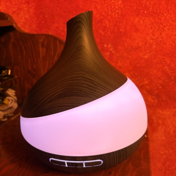 NIB Essential Oil Diffuser - Picture 8 of 12